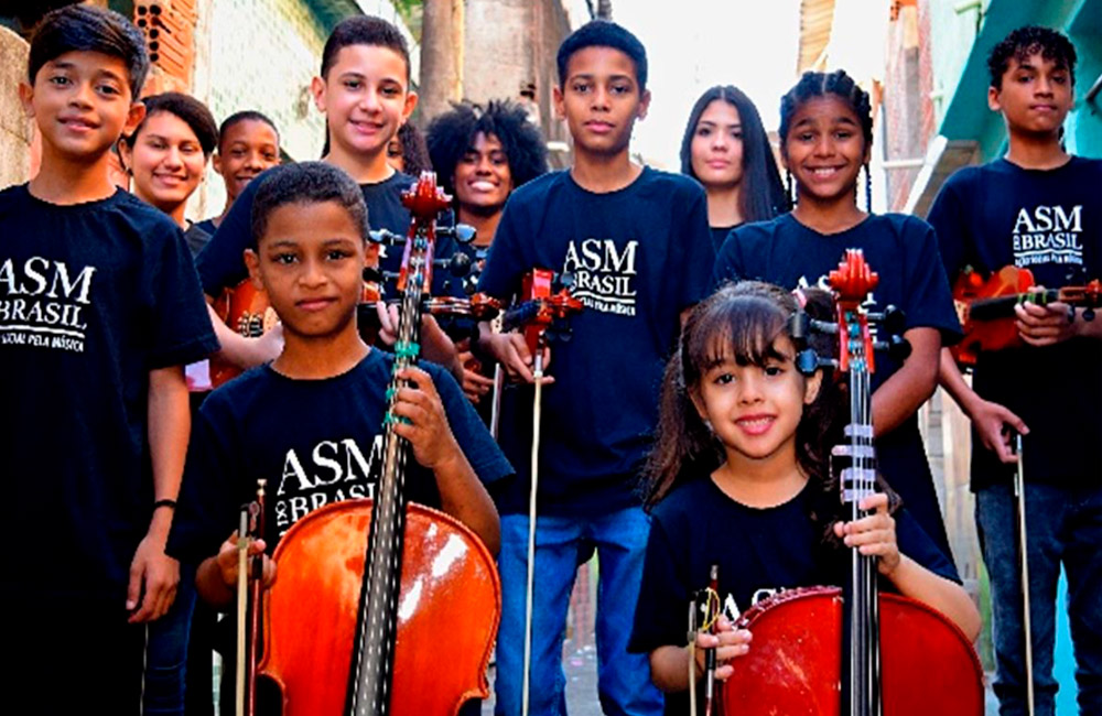 Núcleo de Aprendizado Musical do Complexo do Alemão.